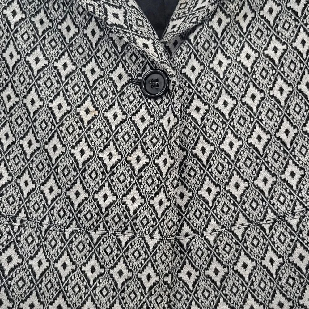 3For$20 Covington Blazer w/Black& White Diamond Design w/Shimmer size S - Picture 5 of 7